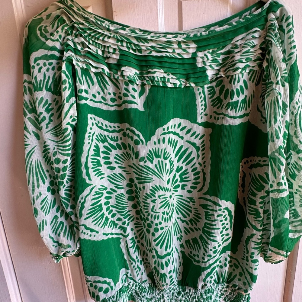 BCBGMaxAzria Green Flutter Sleeve Blouse with Ruffled Details